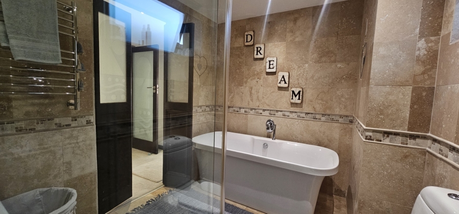 5 Bedroom Property for Sale in Calypso Beach Western Cape